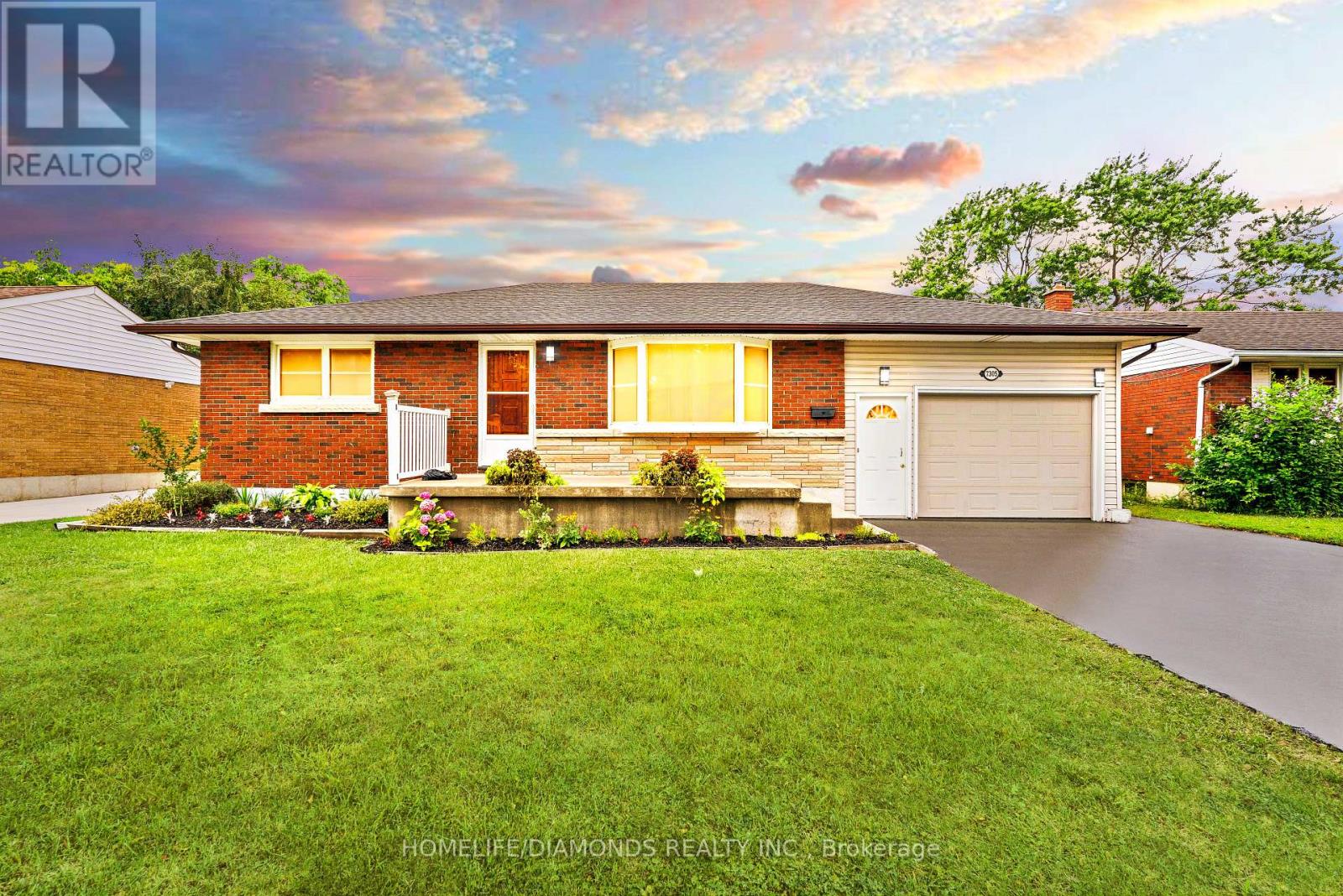 7305 Merritt Avenue, Niagara Falls, Ontario  L2G 5C3 - Photo 2 - X12461213