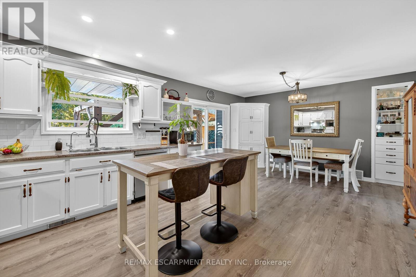 92 Dover Mills Road, Norfolk, Ontario  N0A 1N1 - Photo 11 - X12461223
