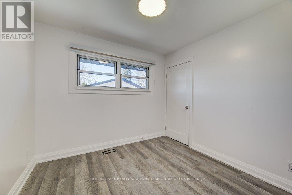 88 Woodhaven Road, Kitchener, Ontario  N2C 1V1 - Photo 18 - X12461238
