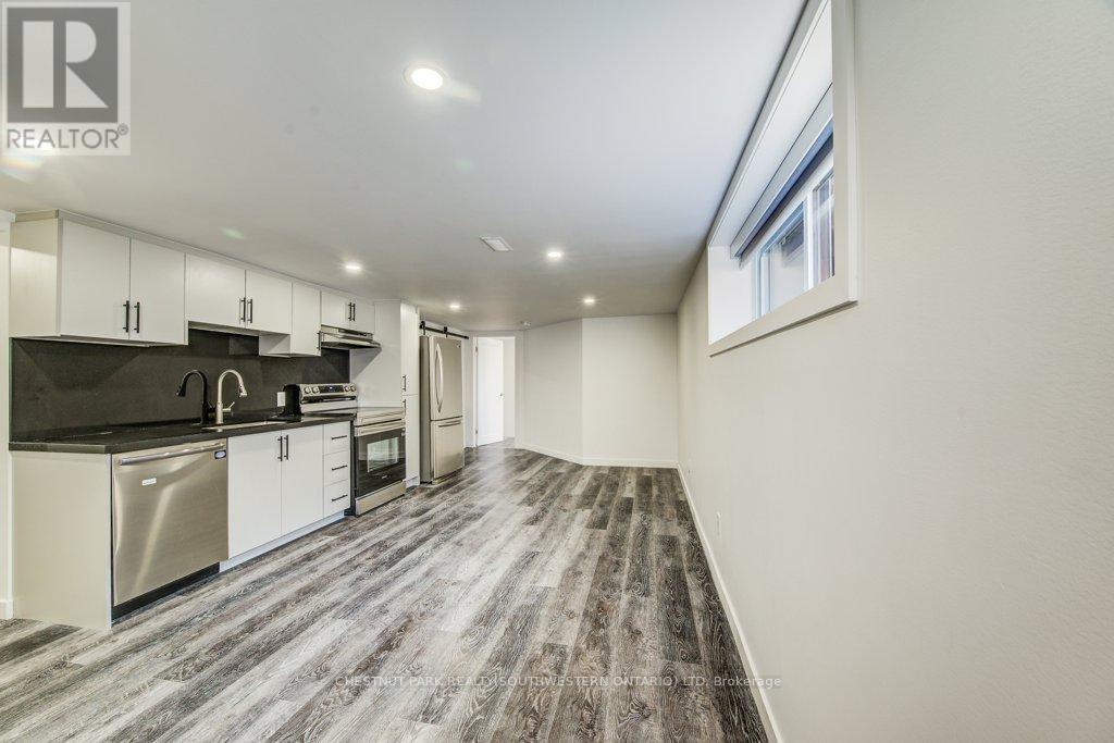 88 Woodhaven Road, Kitchener, Ontario  N2C 1V1 - Photo 25 - X12461238