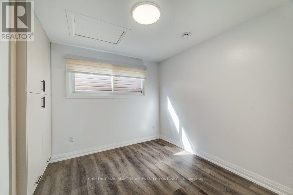 88 Woodhaven Road, Kitchener, Ontario  N2C 1V1 - Photo 44 - X12461238