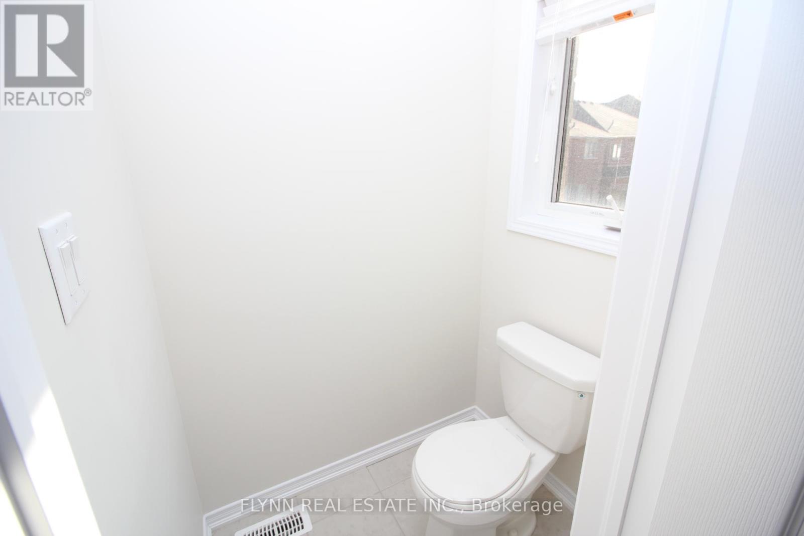 7804 Juneberry Drive, Niagara Falls, Ontario  L2H 2Y6 - Photo 18 - X12461252