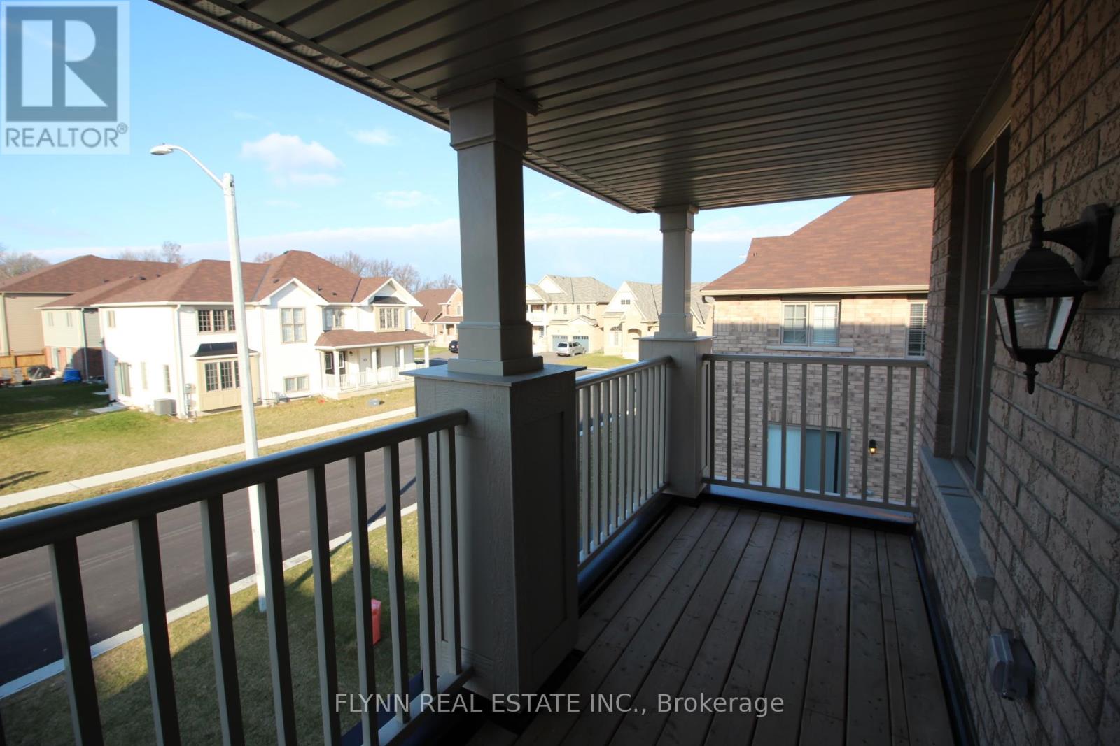 7804 Juneberry Drive, Niagara Falls, Ontario  L2H 2Y6 - Photo 19 - X12461252