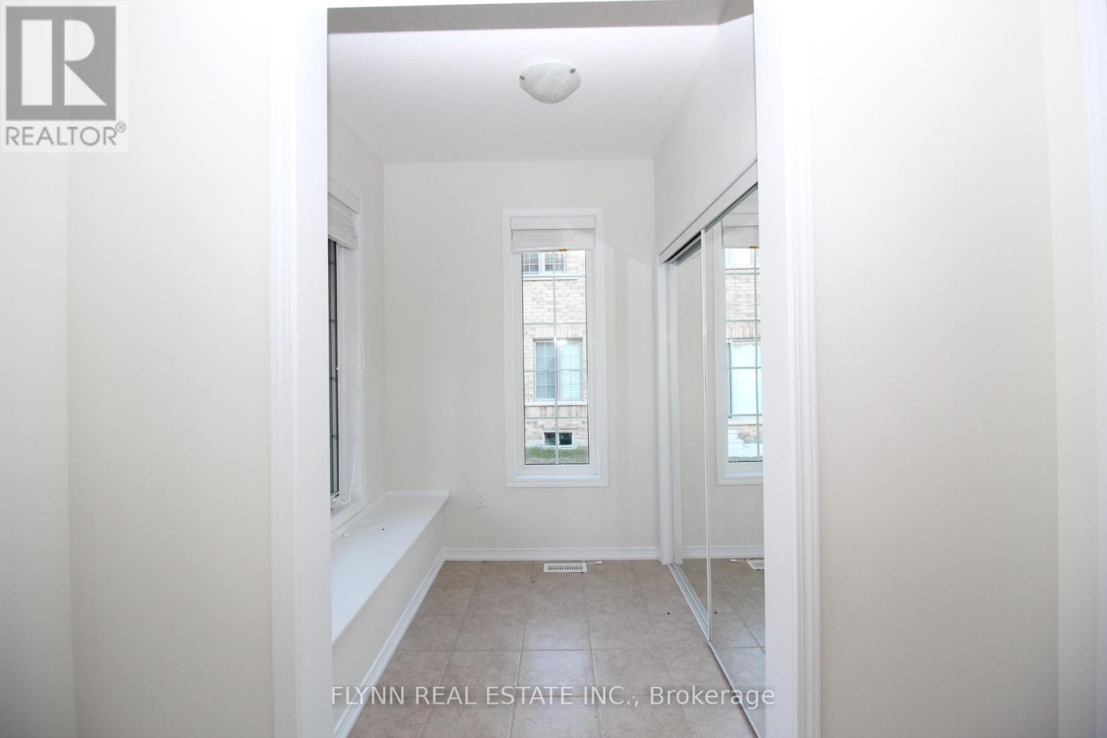 7804 Juneberry Drive, Niagara Falls, Ontario  L2H 2Y6 - Photo 3 - X12461252