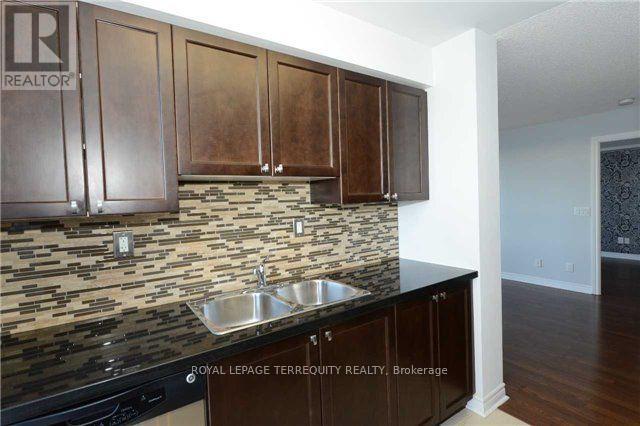 1503 - 5 Michael Power Place, Toronto, Ontario  M9A 0A3 - Photo 12 - W12459679