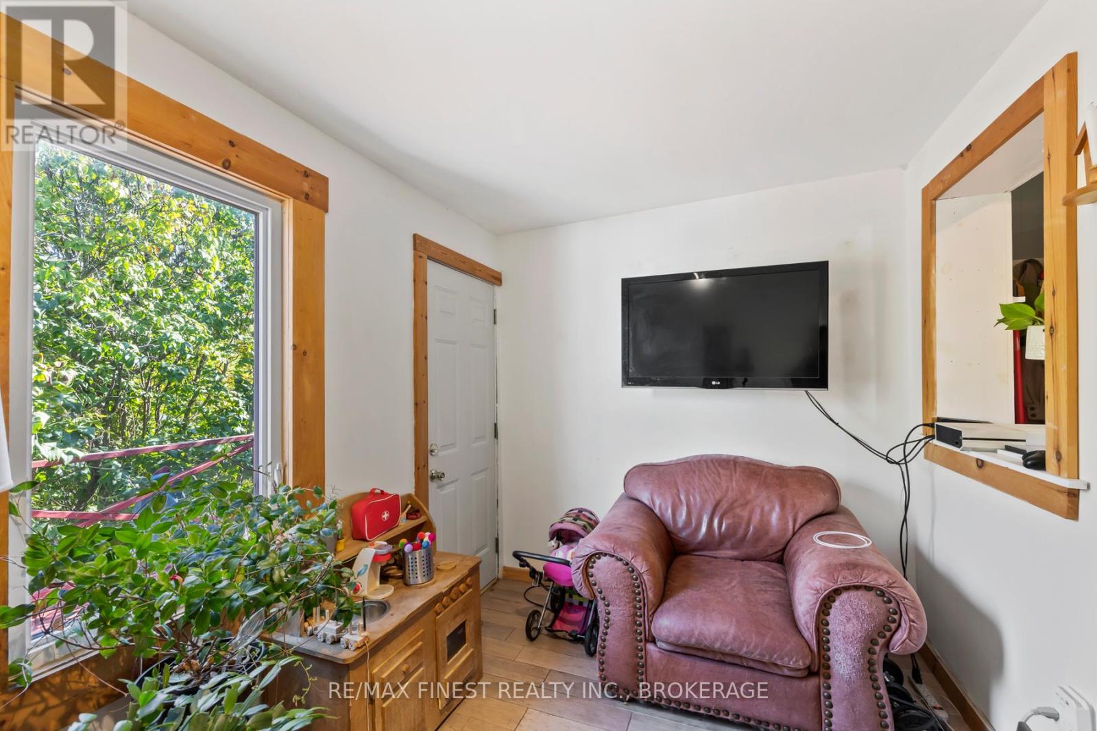 343 Sydenham Street, Kingston, Ontario  K7K 3N1 - Photo 19 - X12461386