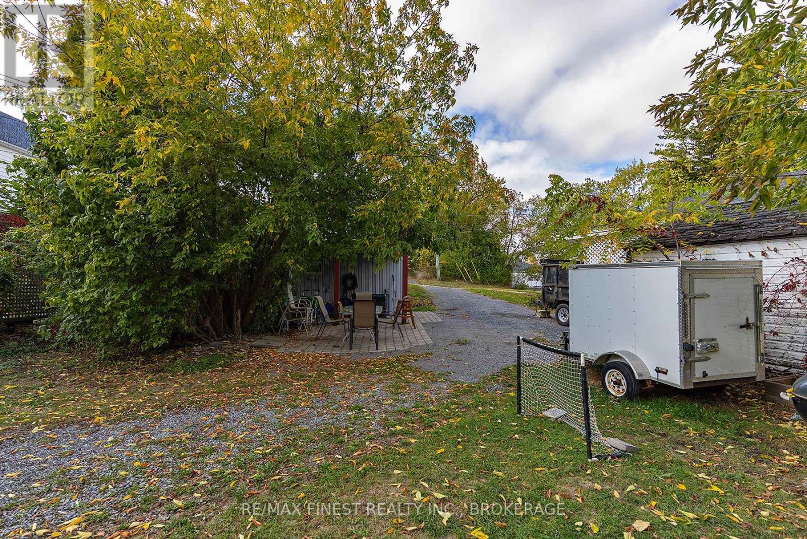 343 Sydenham Street, Kingston, Ontario  K7K 3N1 - Photo 6 - X12461386