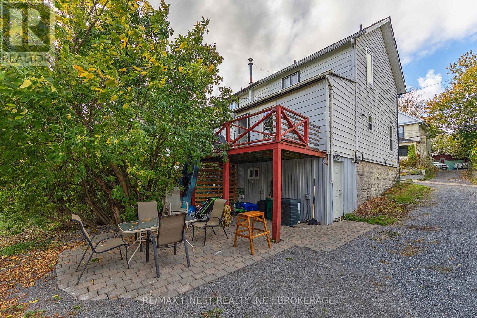 343 Sydenham Street, Kingston, Ontario  K7K 3N1 - Photo 7 - X12461386