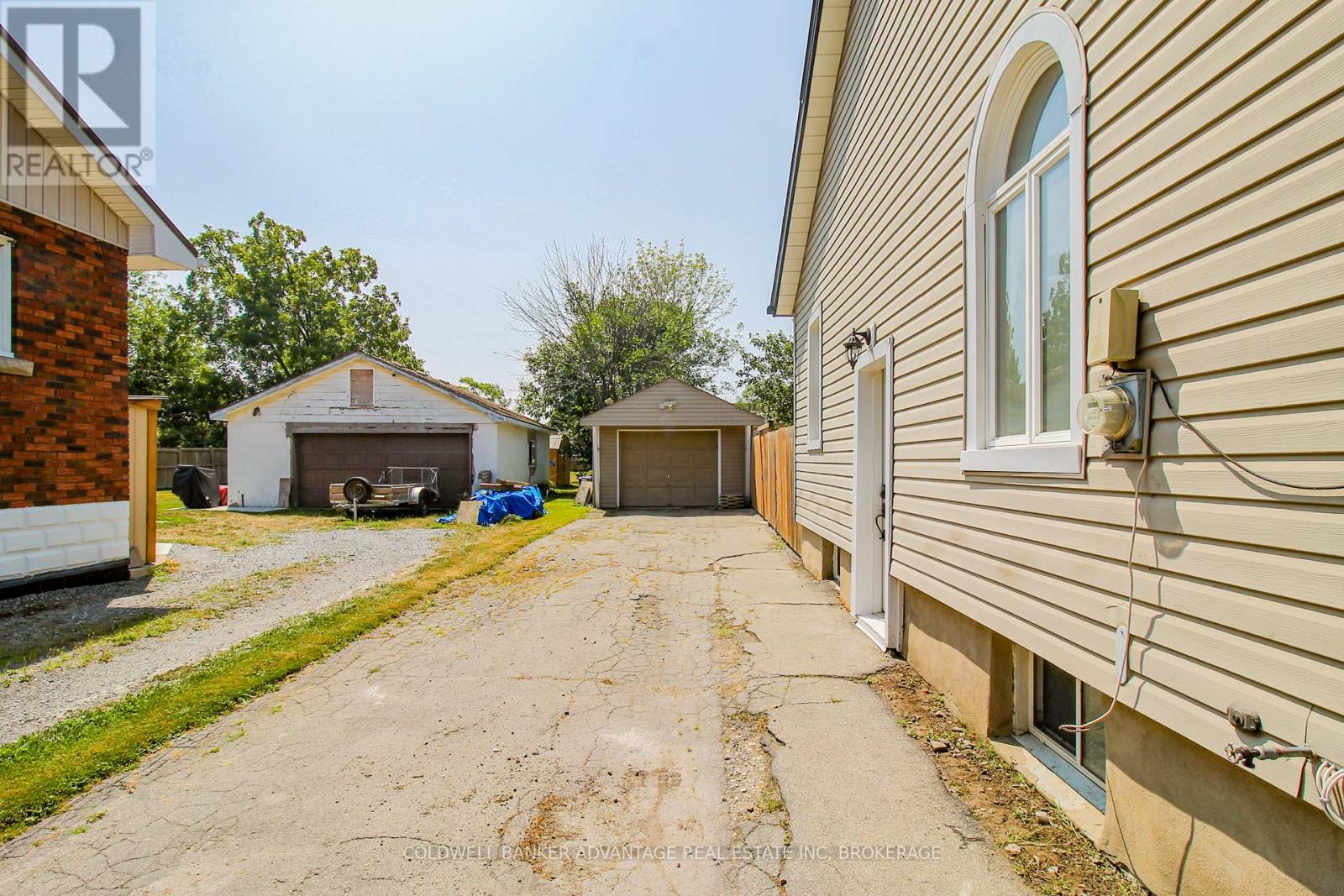 79 Second Street, Welland, Ontario  L3B 4T7 - Photo 27 - X12338233