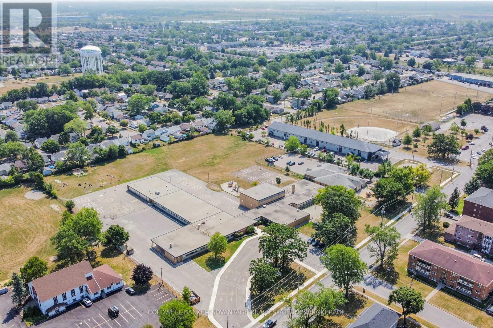 79 Second Street, Welland, Ontario  L3B 4T7 - Photo 45 - X12338233