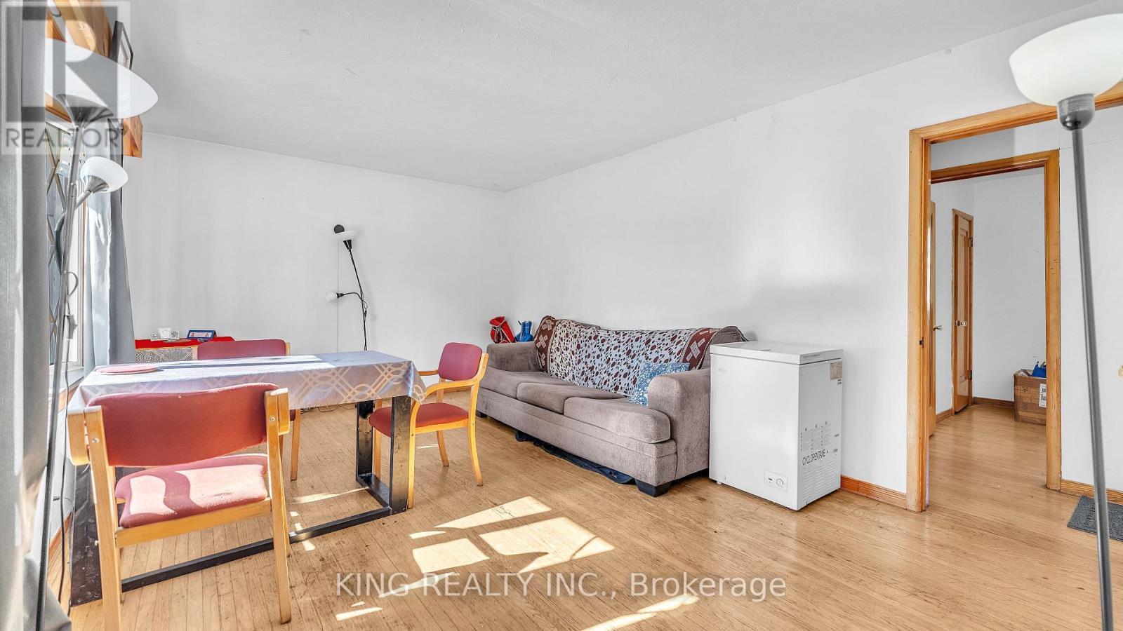 564 First Street, London East, Ontario  N5V 1Z7 - Photo 18 - X12460967