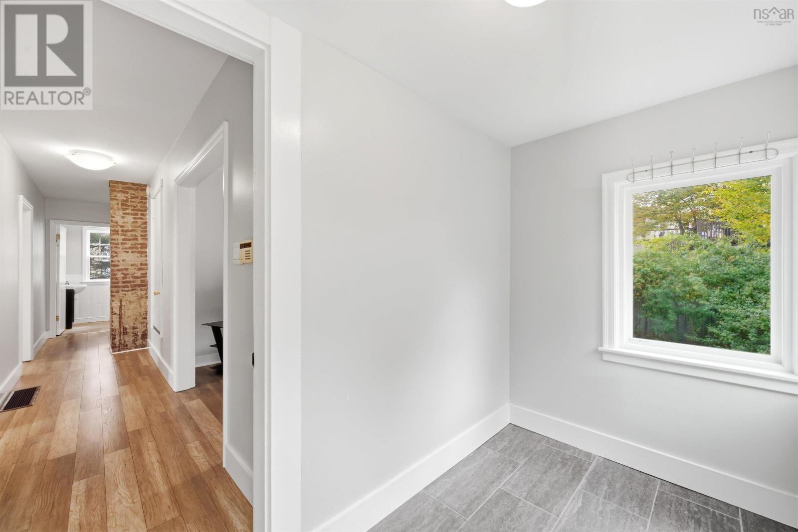 140/142 Old Sambro Road, Halifax, Nova Scotia  B3R 1R3 - Photo 7 - 202525754