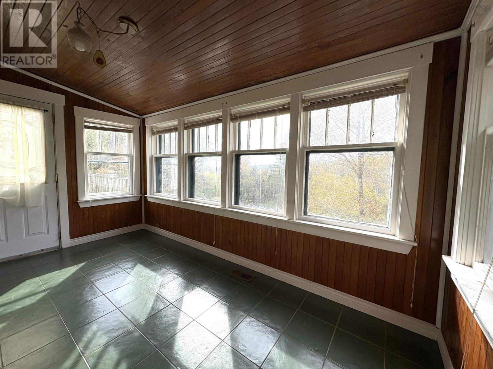 485 Island View Drive, Boutiliers Point, Nova Scotia  B3Z 1R3 - Photo 6 - 202525769