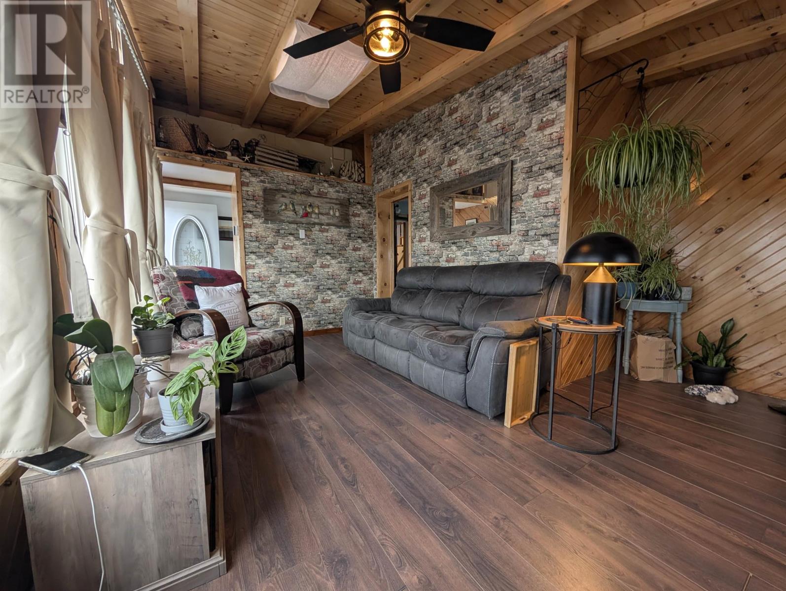 637 Highway 335, West Pubnico, Nova Scotia  B0W 3S0 - Photo 12 - 202525787