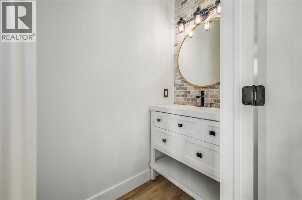 18 Cimarron Grove Bay, Okotoks, Alberta  T1S 2H3 - Photo 15 - A2260175