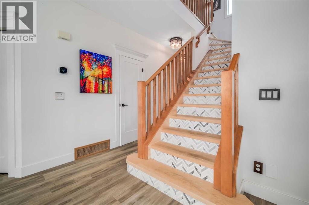 18 Cimarron Grove Bay, Okotoks, Alberta  T1S 2H3 - Photo 16 - A2260175