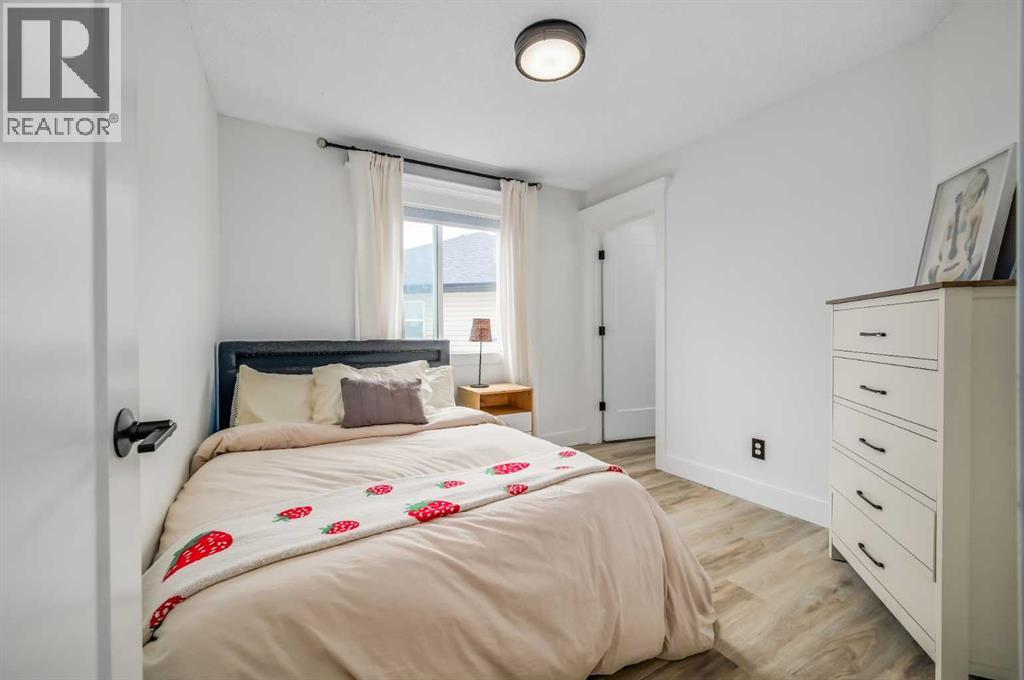 18 Cimarron Grove Bay, Okotoks, Alberta  T1S 2H3 - Photo 32 - A2260175