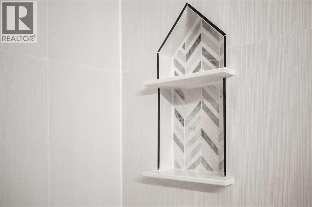 18 Cimarron Grove Bay, Okotoks, Alberta  T1S 2H3 - Photo 30 - A2260175