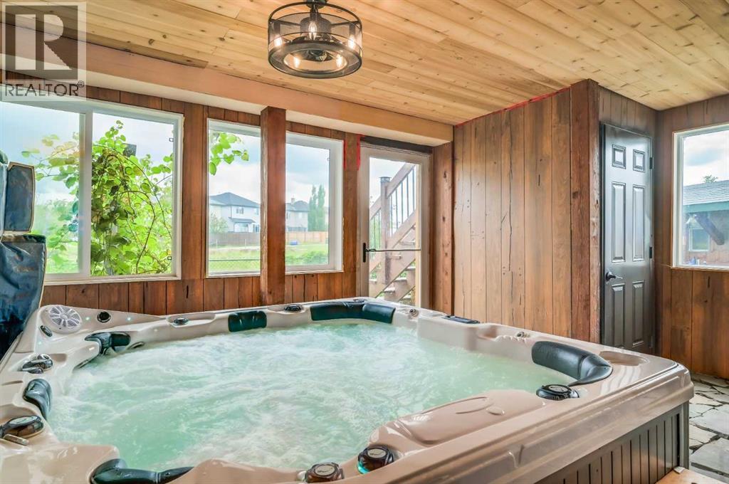 18 Cimarron Grove Bay, Okotoks, Alberta  T1S 2H3 - Photo 41 - A2260175