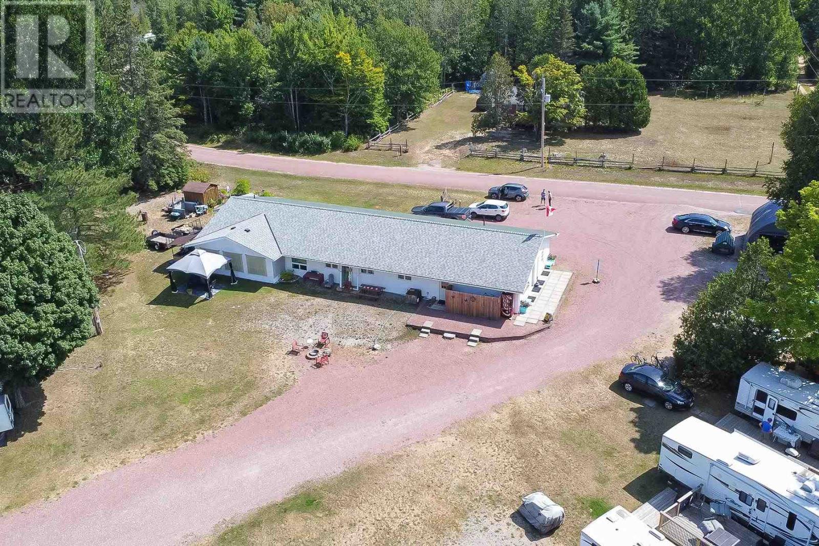 2233 Hilton Rd, Hilton Beach, Ontario  P0R 1G0 - Photo 19 - SM251095