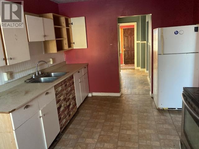 346 Bloor St W, Sault Ste. Marie, Ontario  P6C 1J5 - Photo 2 - SM252619