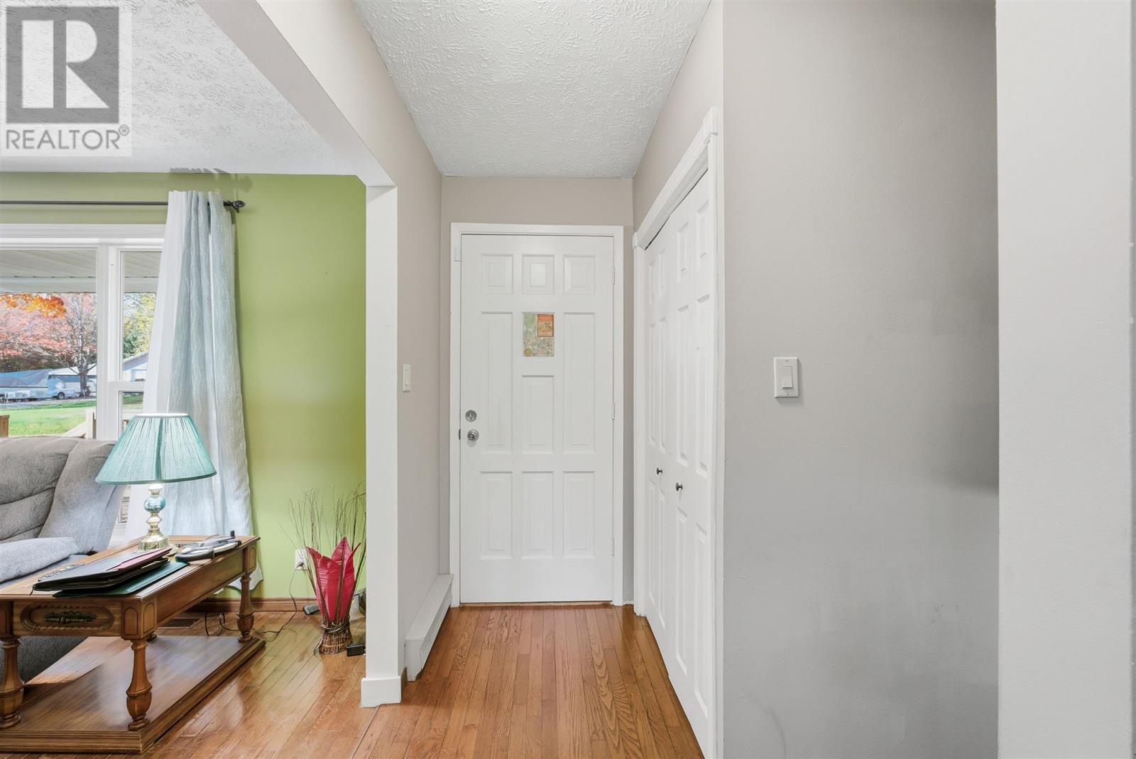 41 Oak Rd, Blind River, Ontario  P0R 1B0 - Photo 4 - SM252957