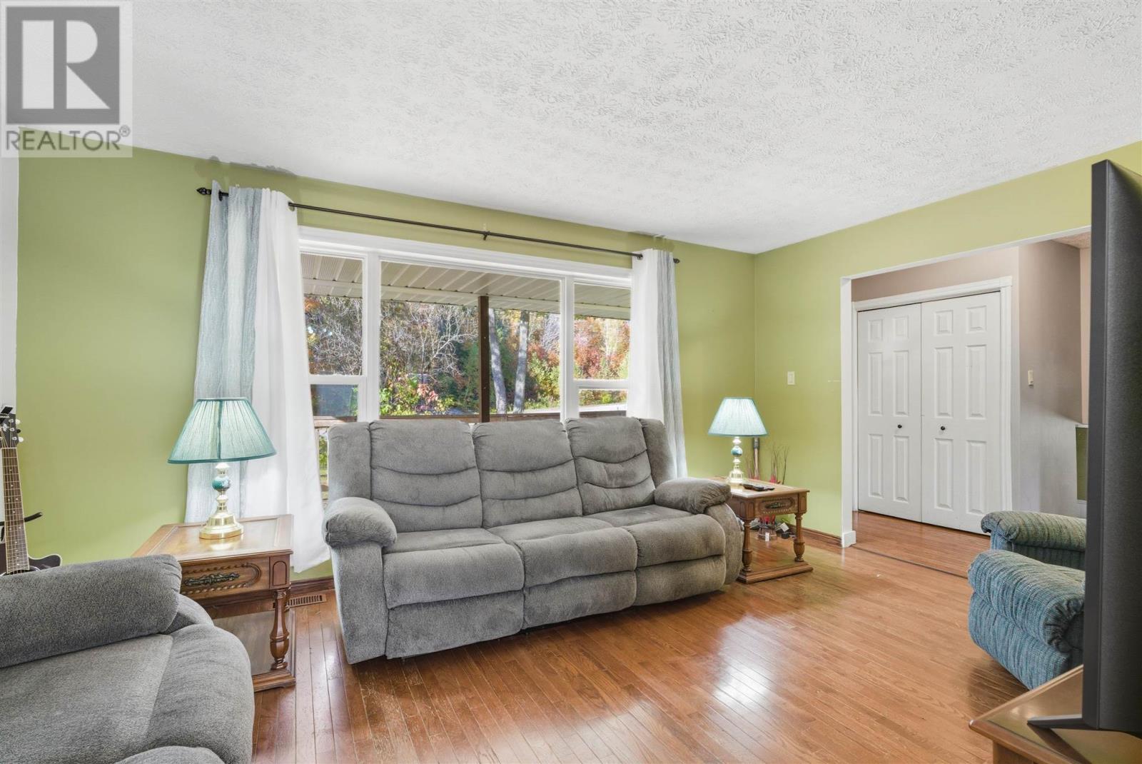 41 Oak Rd, Blind River, Ontario  P0R 1B0 - Photo 6 - SM252957