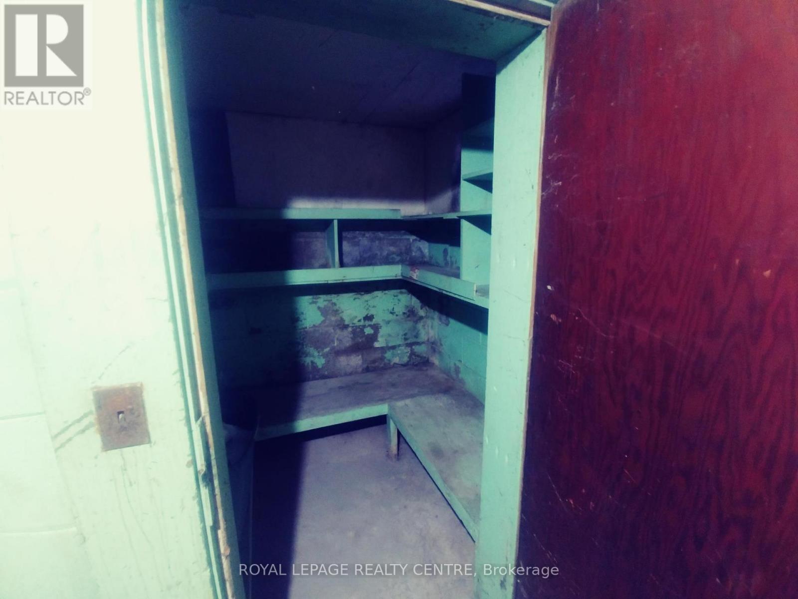 1534 Cawthra Road, Mississauga, Ontario  L5G 4L3 - Photo 22 - W12406800