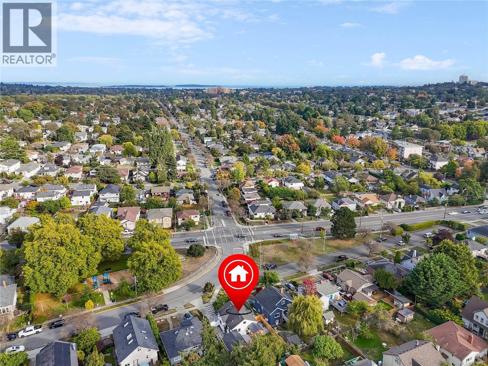 2540 Blackwood St, Victoria, British Columbia  V8T 3W1 - Photo 75 - 1015863