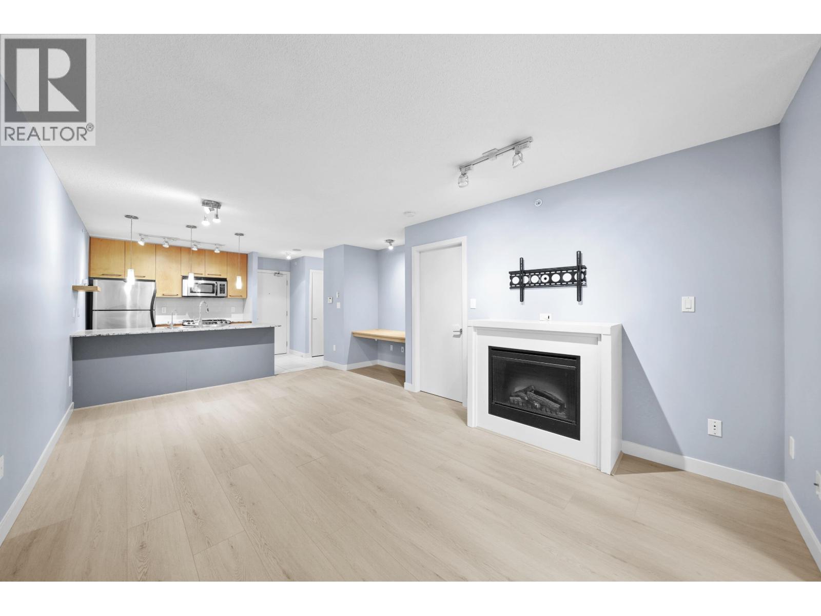 303 2979 Glen Drive, Coquitlam, British Columbia  V3B 0B2 - Photo 22 - R3057922