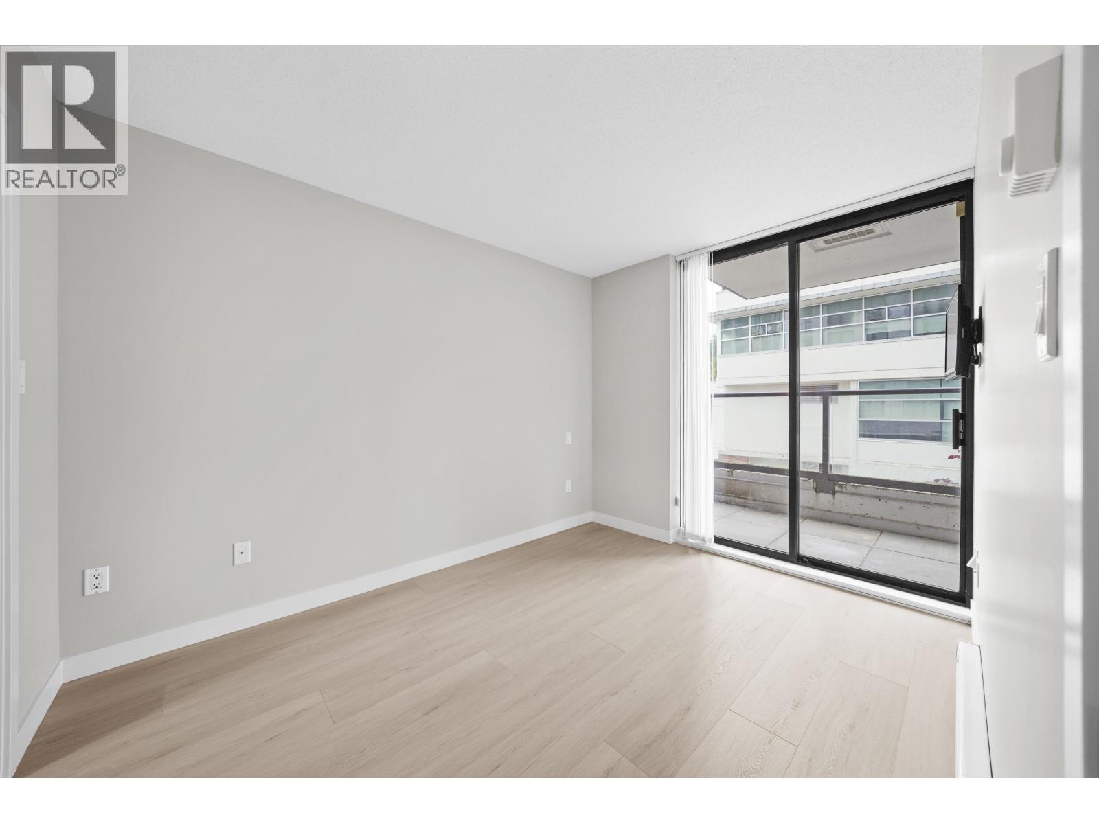 303 2979 Glen Drive, Coquitlam, British Columbia  V3B 0B2 - Photo 13 - R3057922
