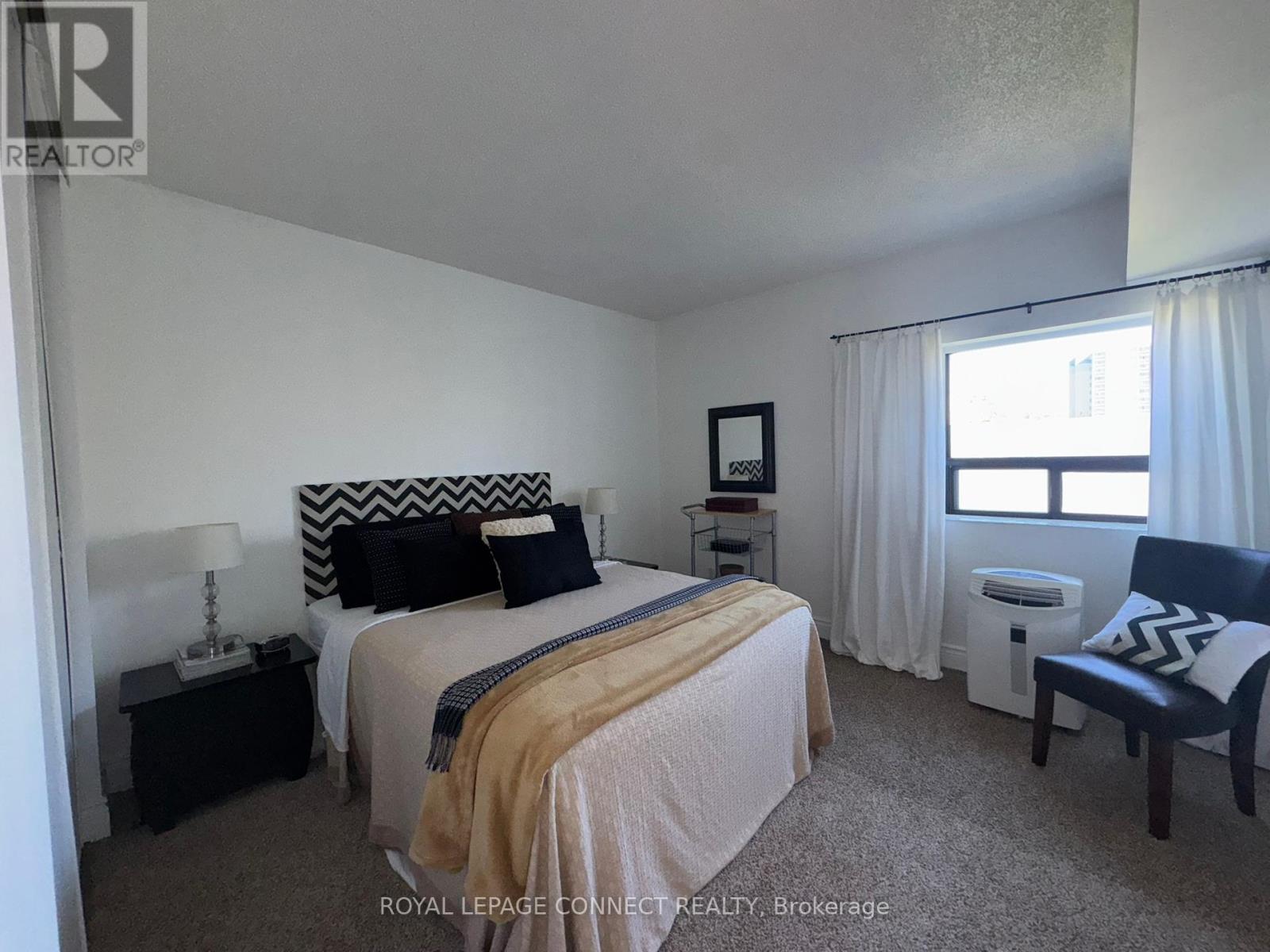 303 - 4872 Valley Way, Niagara Falls, Ontario  L2E 1W3 - Photo 39 - X12458960