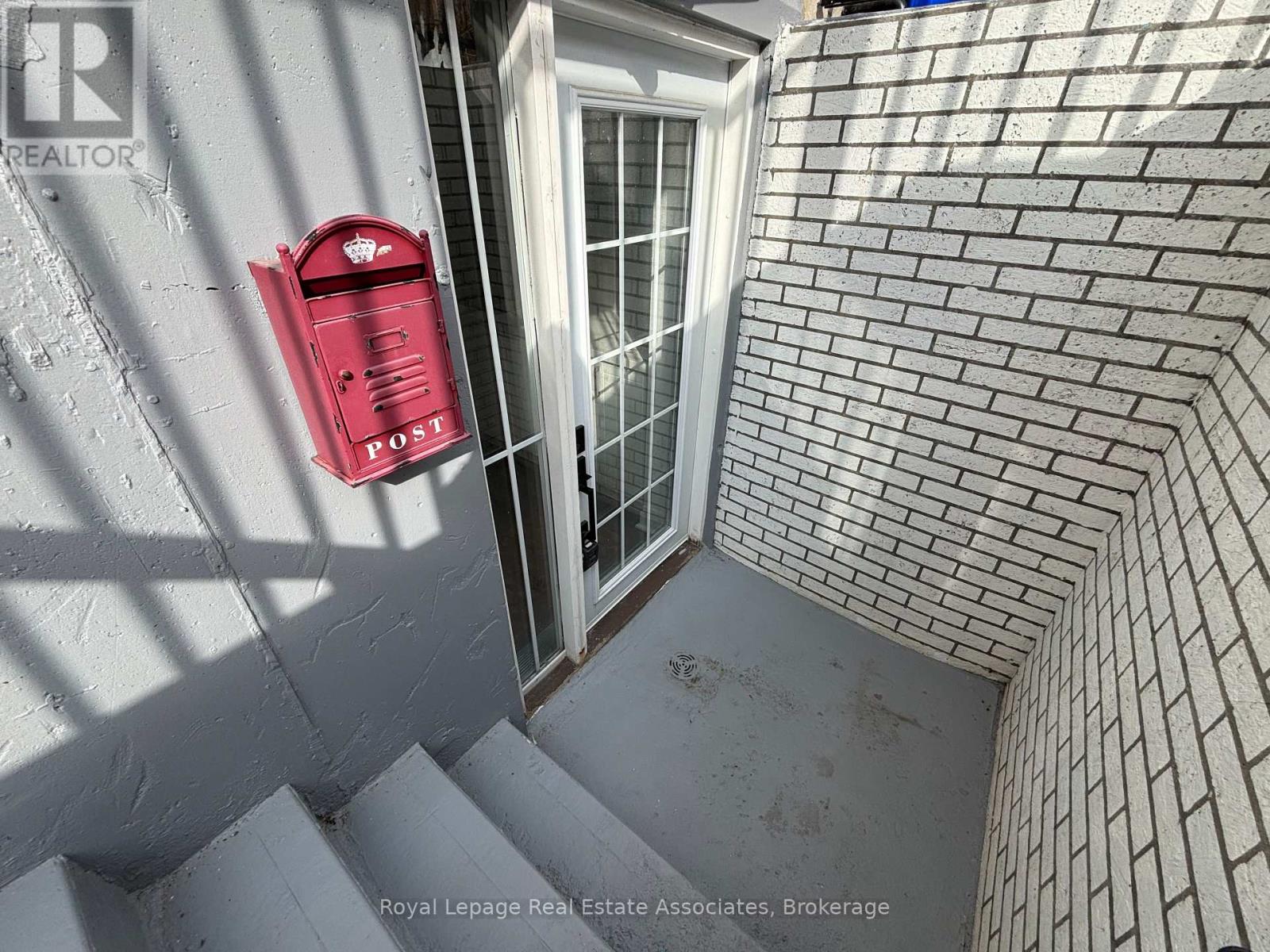 (Lower) - 114 Sail Crescent, Vaughan, Ontario  L6A 2Z1 - Photo 3 - N12324458