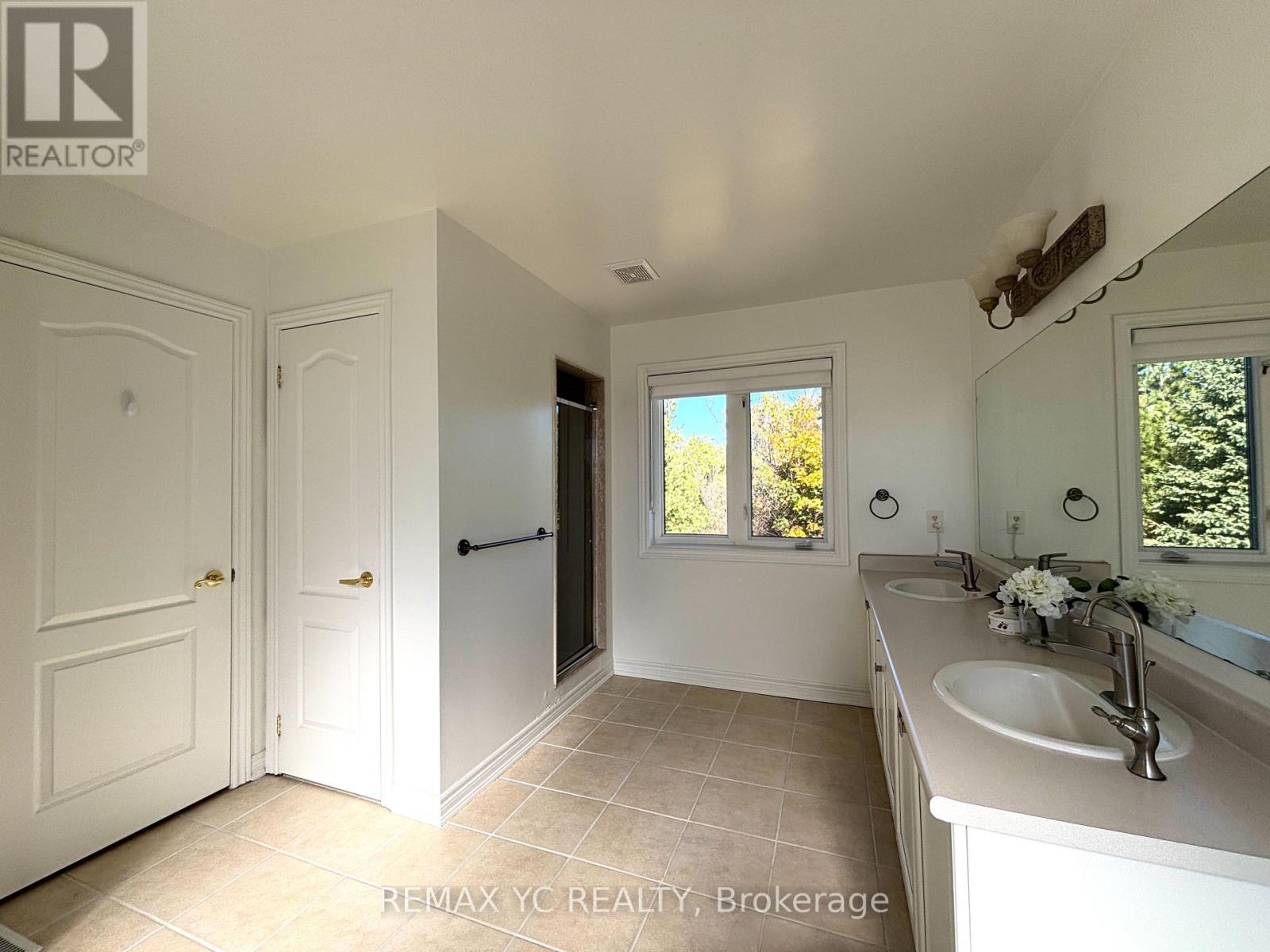 5 Shoshana Drive, Richmond Hill, Ontario  L4S 2N9 - Photo 13 - N12327295