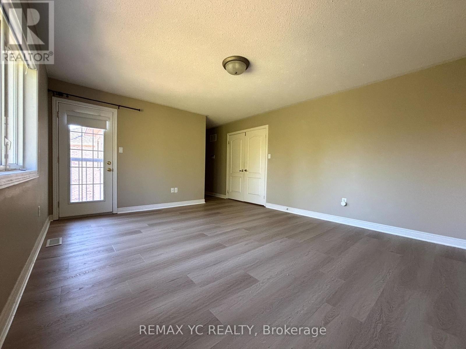 5 Shoshana Drive, Richmond Hill, Ontario  L4S 2N9 - Photo 8 - N12327295