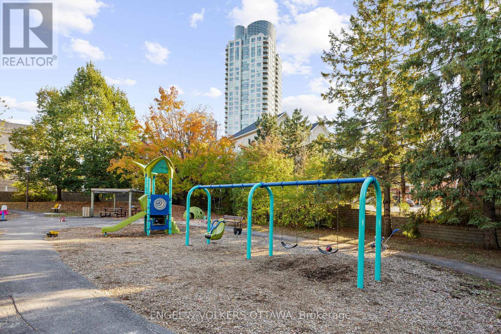 71 Metropole Private, Ottawa, Ontario  K1Z 1E7 - Photo 26 - X12461420