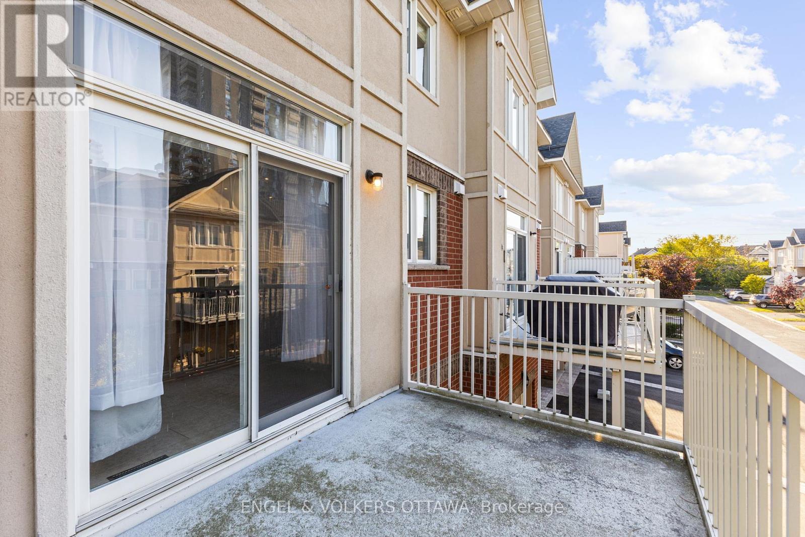 71 Metropole Private, Ottawa, Ontario  K1Z 1E7 - Photo 9 - X12461420