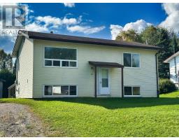 29 Parkway Place, Terrace Bay, Ontario