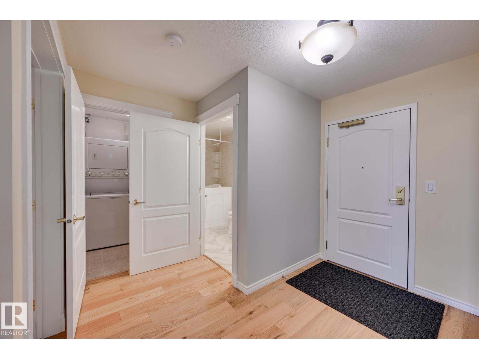 #315 2741 55 St Nw, Edmonton, Alberta  T6L 7G7 - Photo 3 - E4462031