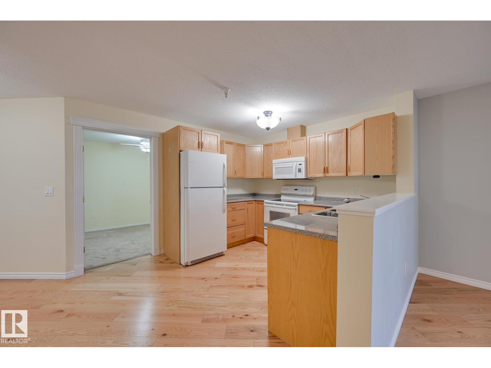 #315 2741 55 St Nw, Edmonton, Alberta  T6L 7G7 - Photo 8 - E4462031