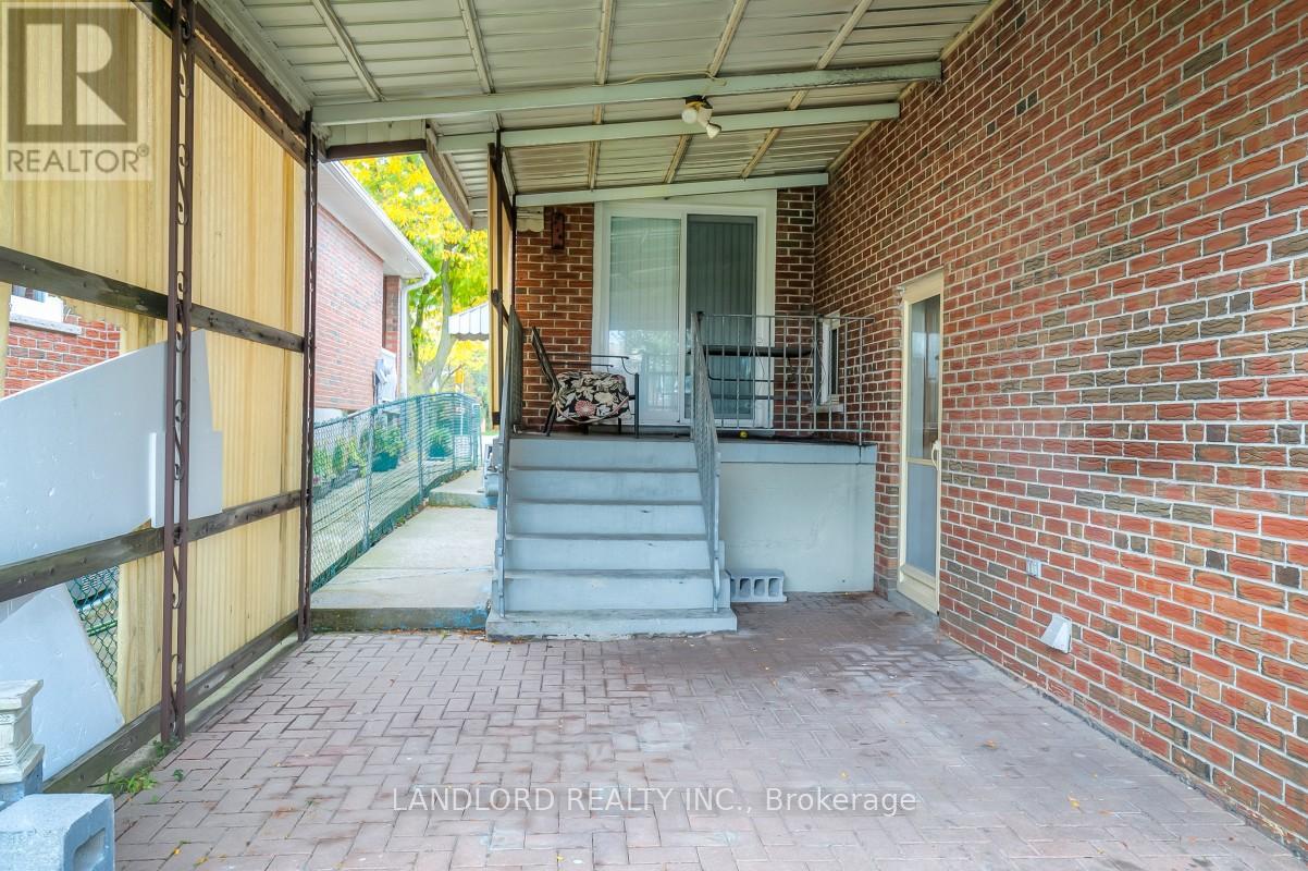 Lower - 15 Arkona Drive, Toronto, Ontario  M1T 1X4 - Photo 15 - E12461280