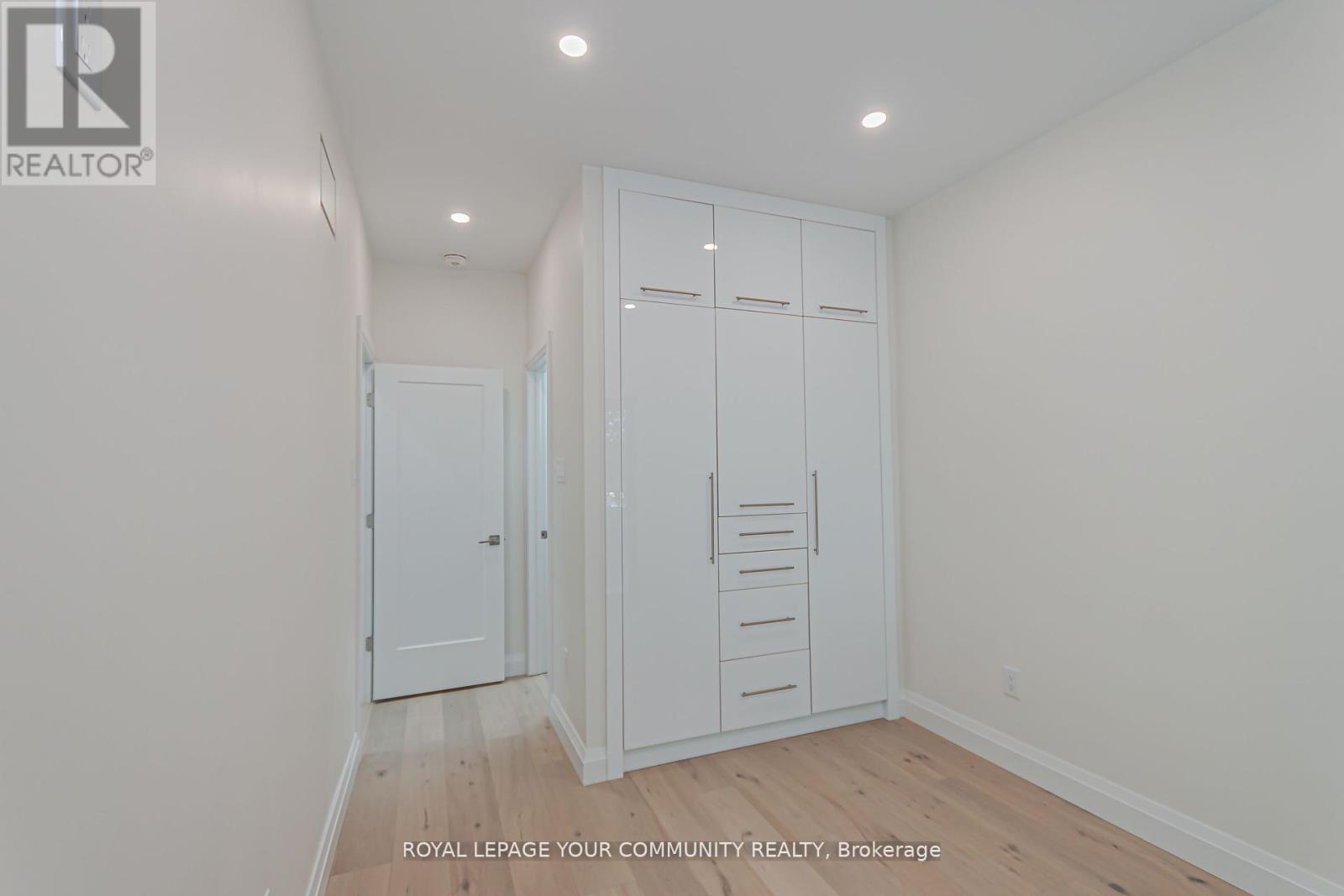 89 Gainsborough Road, Toronto, Ontario  M4L 3C3 - Photo 25 - E12461281