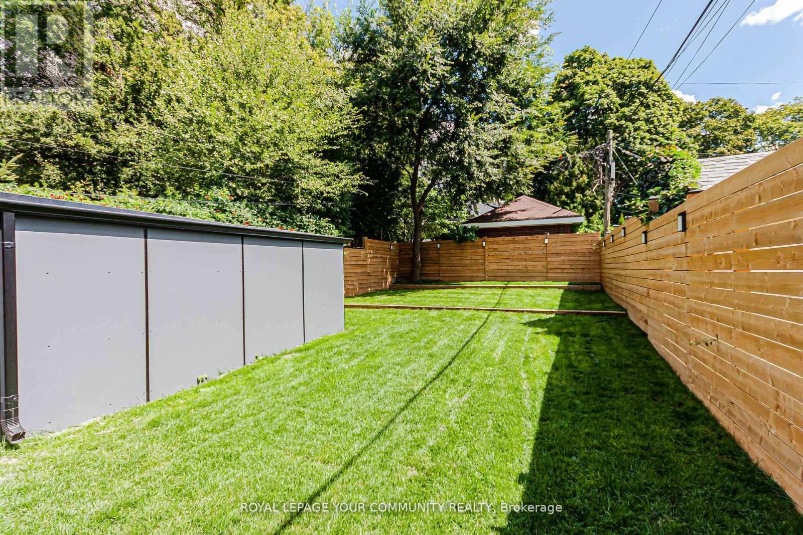 89 Gainsborough Road, Toronto, Ontario  M4L 3C3 - Photo 29 - E12461281
