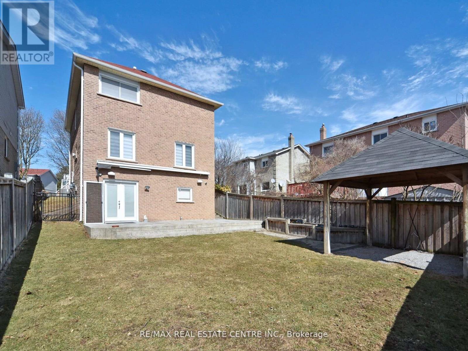 41 Fieldview Crescent, Whitby, Ontario  L1N 8B5 - Photo 24 - E12461319
