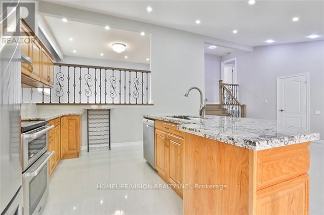 891 Jacqueline Avenue, Pickering, Ontario  L1V 3B2 - Photo 5 - E12461373