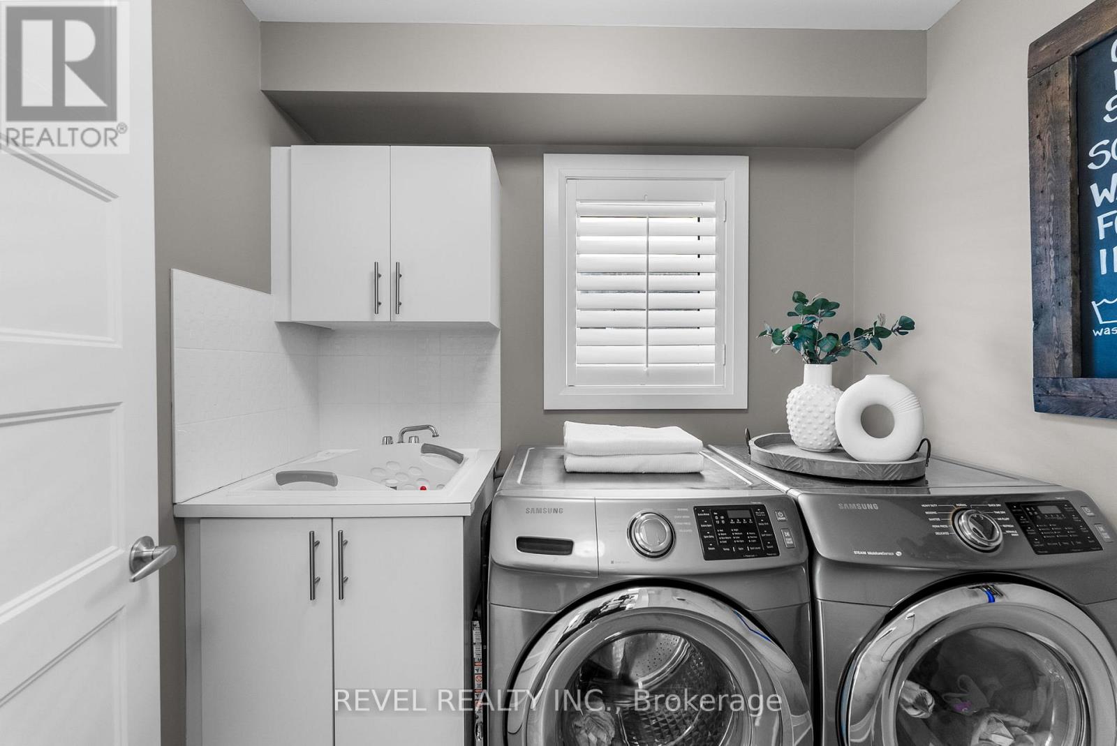 97 Sharplin Drive, Ajax, Ontario  L1Z 0P3 - Photo 13 - E12461390