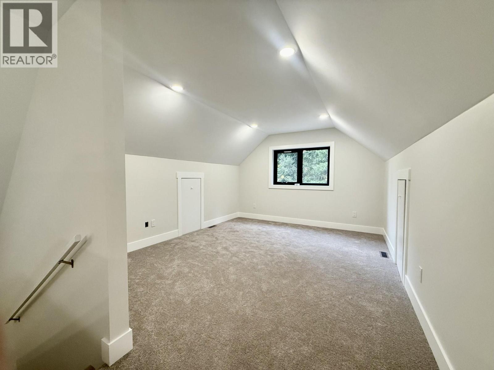 1938 Foxwood Trail Unit# 4, Windermere, British Columbia  V0B 2L2 - Photo 17 - 10365814