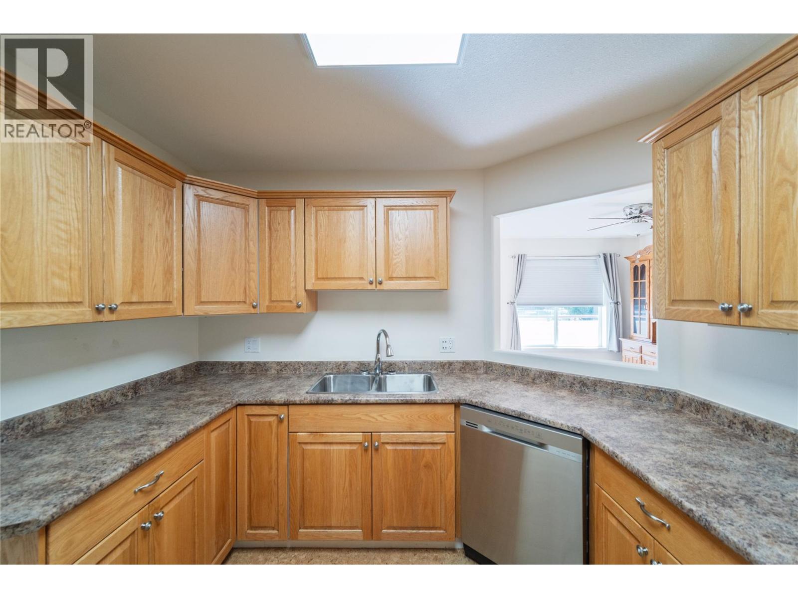 1201 Kokanee  N Drive N Unit# 206, Cranbrook, British Columbia  V1C 6P8 - Photo 17 - 10365737