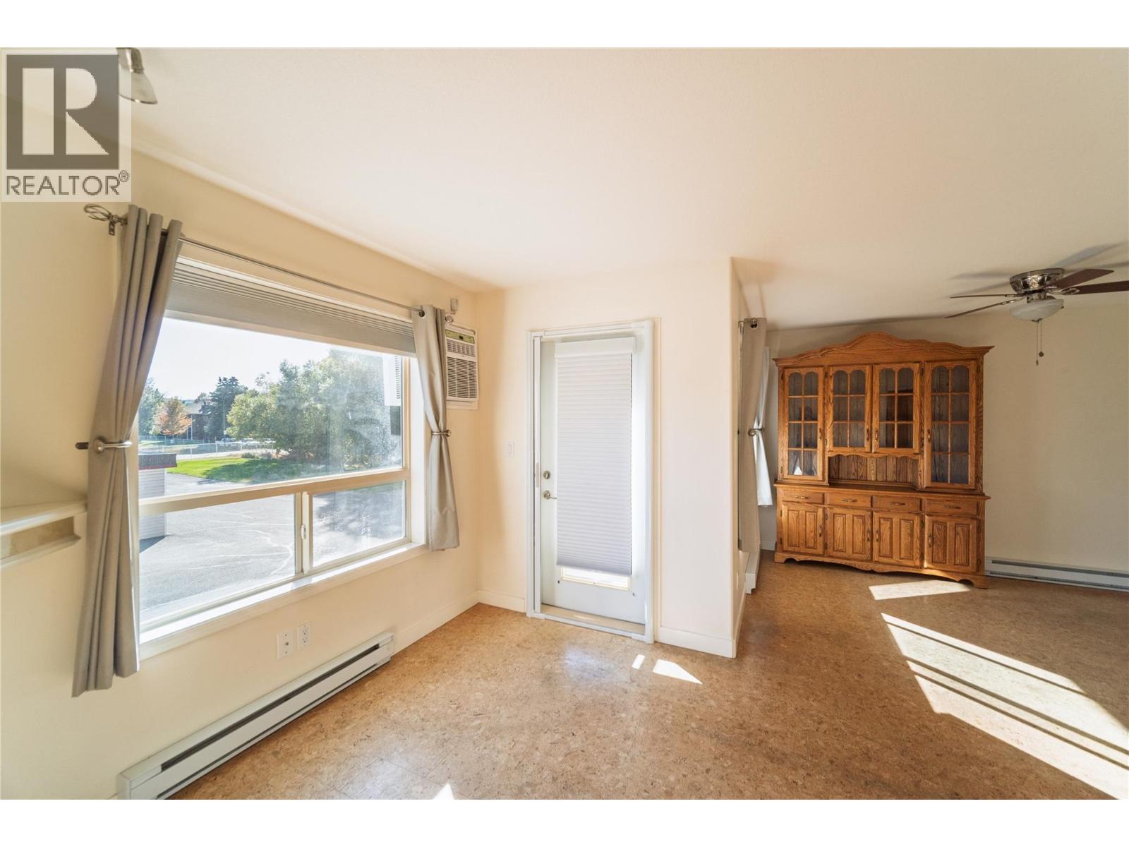 1201 Kokanee  N Drive N Unit# 206, Cranbrook, British Columbia  V1C 6P8 - Photo 22 - 10365737