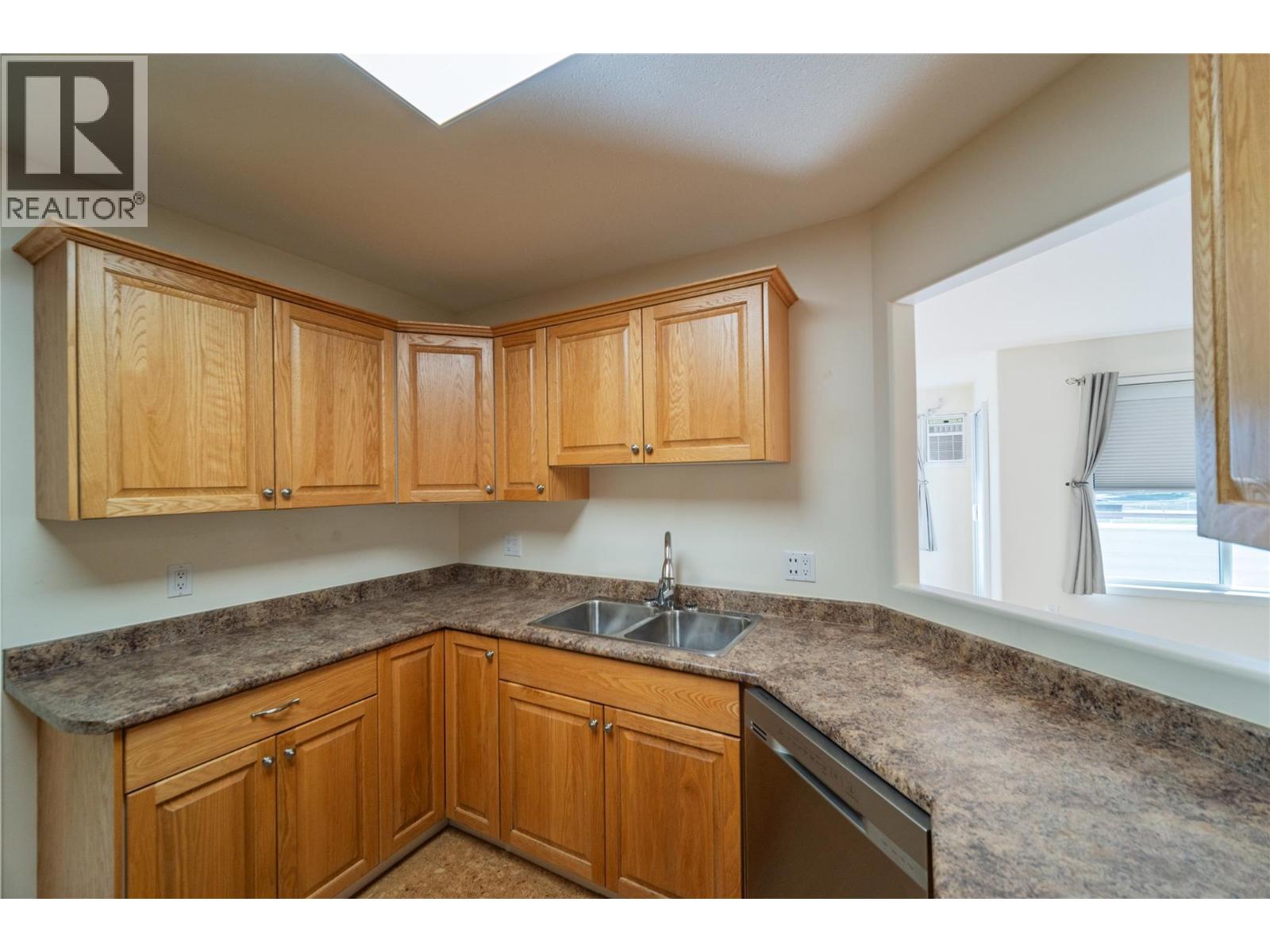 1201 Kokanee  N Drive N Unit# 206, Cranbrook, British Columbia  V1C 6P8 - Photo 35 - 10365737